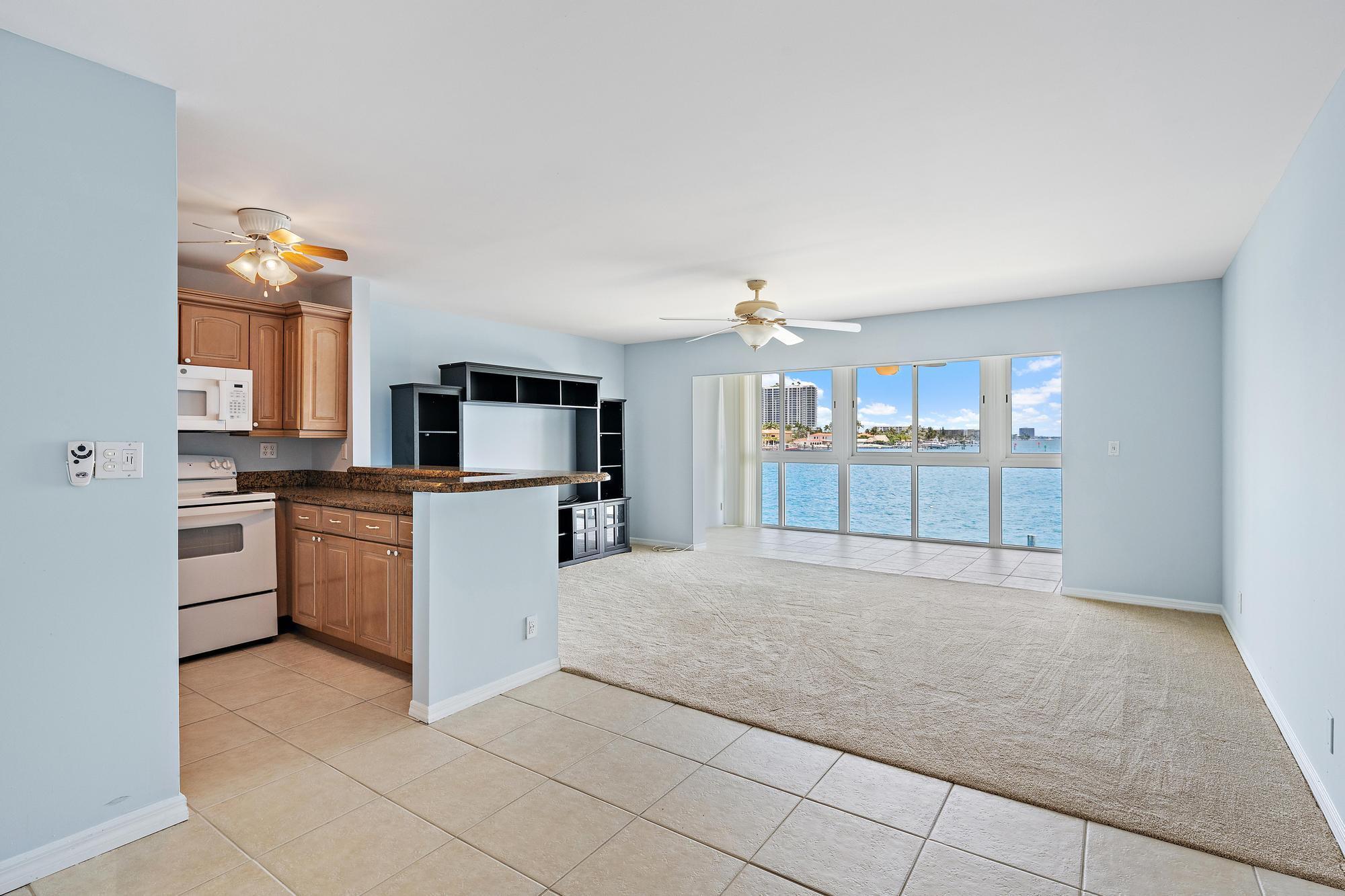 Image 4: 400 Wilma Cir 206-1
