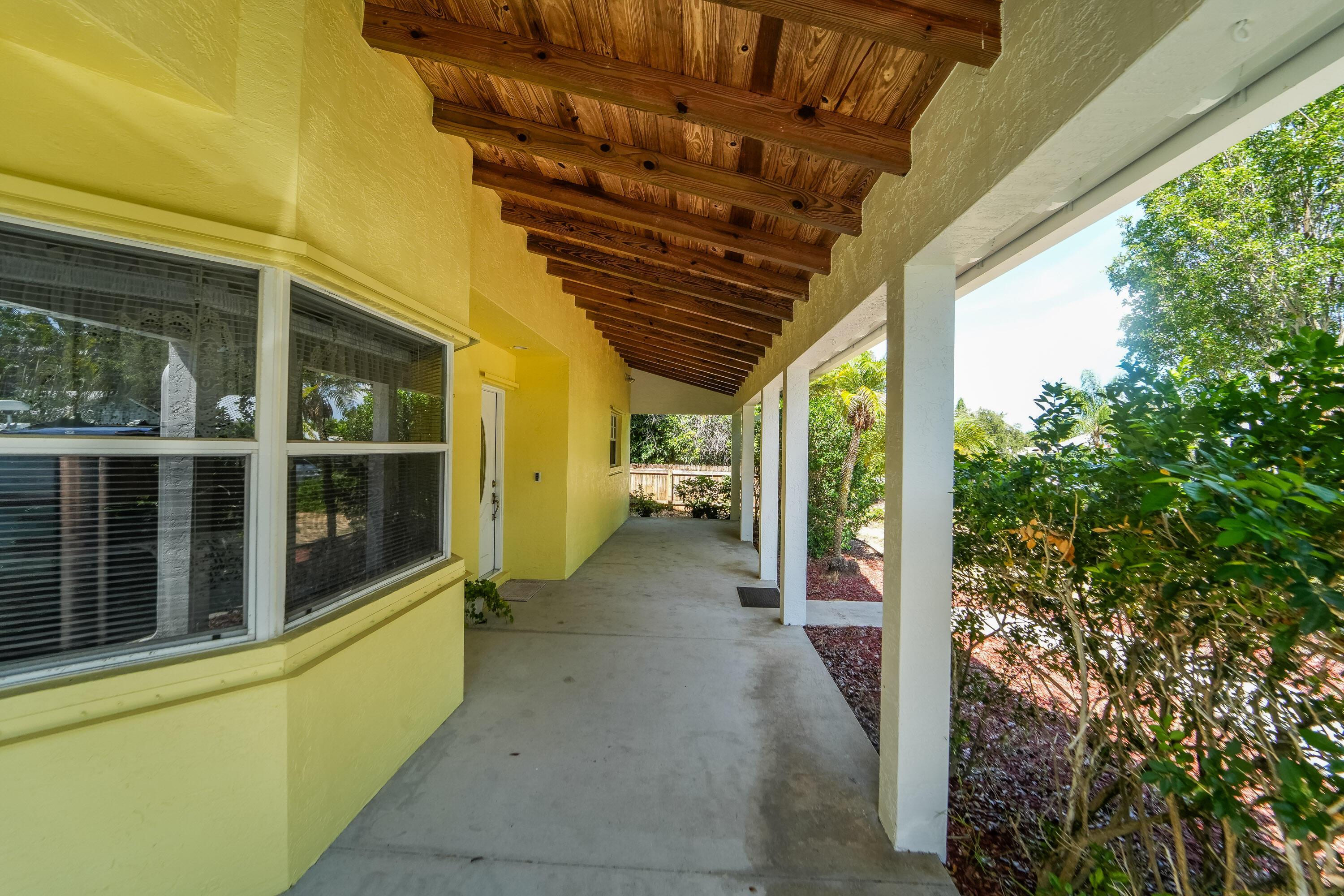 Image 4: 8645 SE Alabama place Hobe sound -34