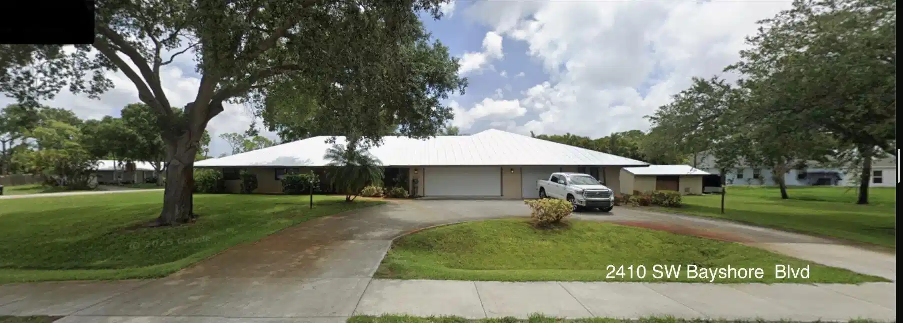 Image 1: 2410 SW Bayshore (front)