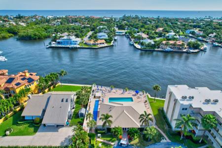 640 Snug Harbor Drive