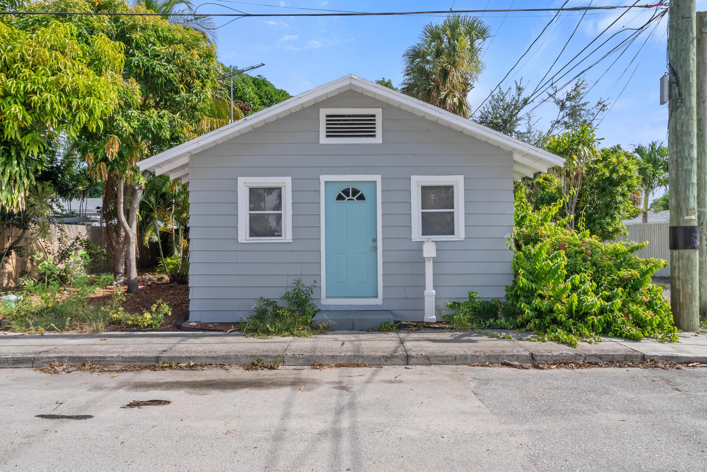 Image 1: 612 3RD AVE S