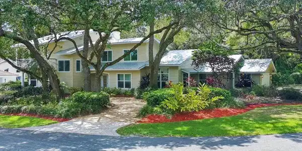 Image 3: front2.jpg-SMALL