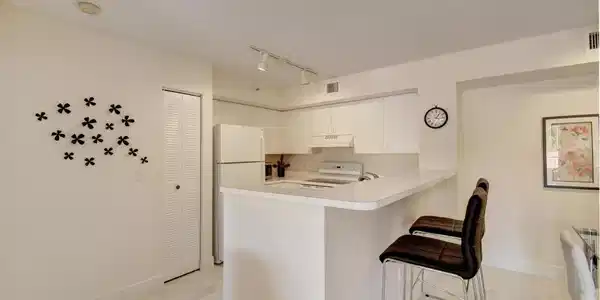 Image 2: KITCHEN