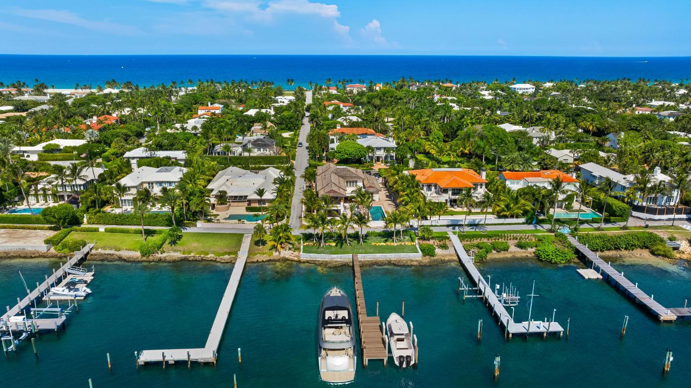 Image 1: View 2 - Dock - FN