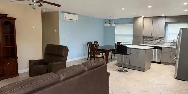 Image 3: Living Area