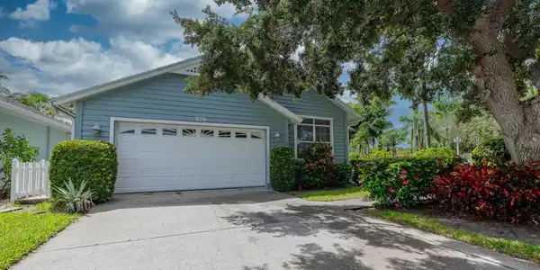 205 Garden Grove Parkway