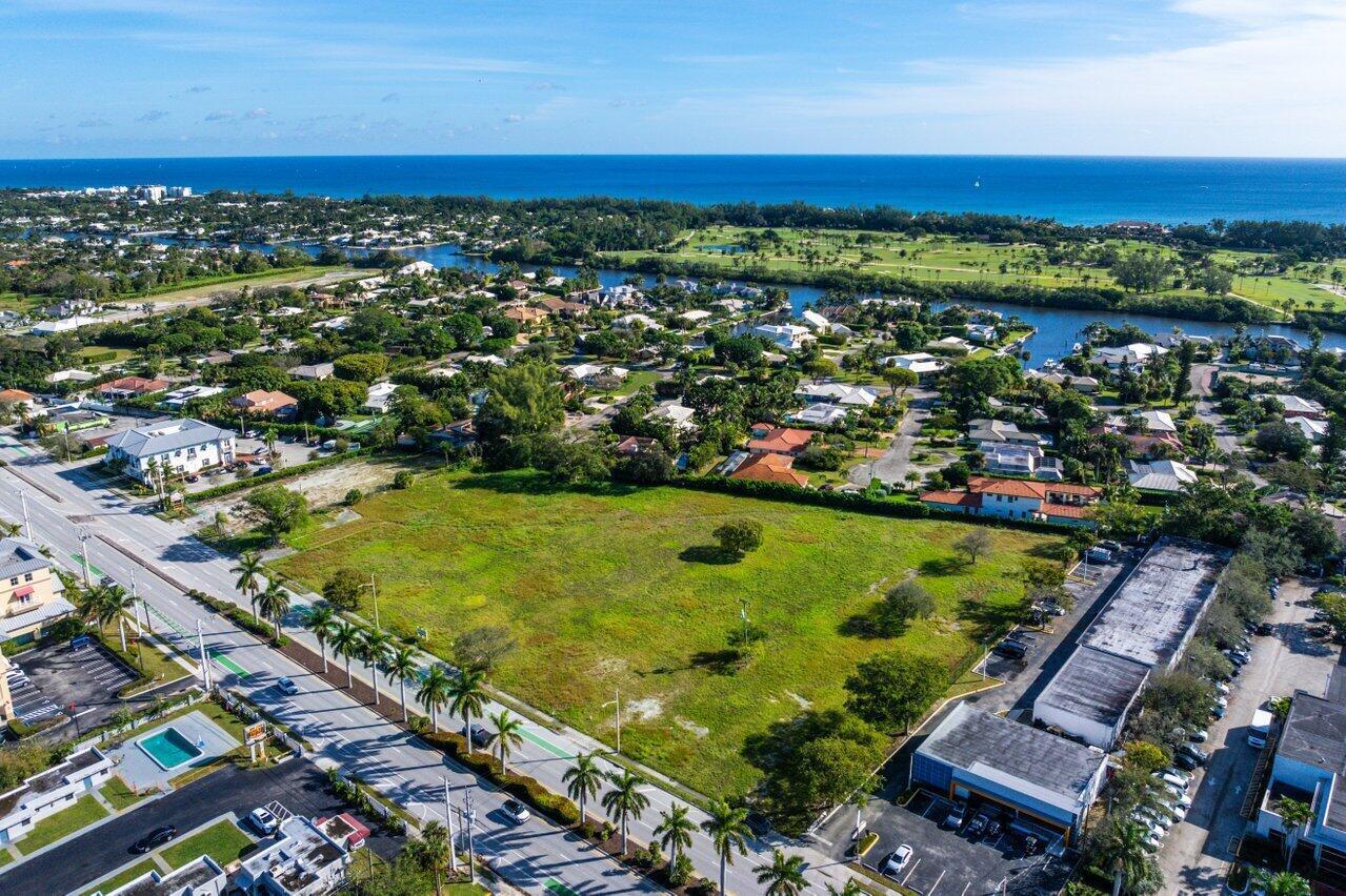 Image 2: Aerial View of Lot