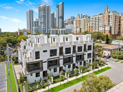 808 NE 2nd Street