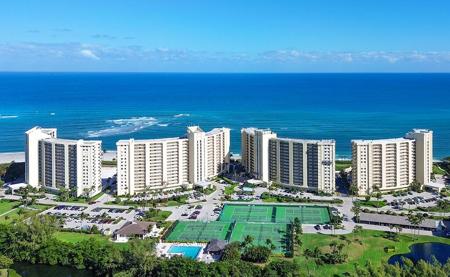 400 Ocean Trail Way