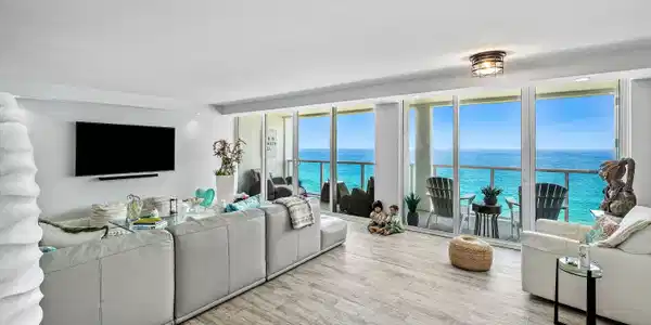 Image 3: 005-2800SouthOceanBoulevard-17L-BocaRato
