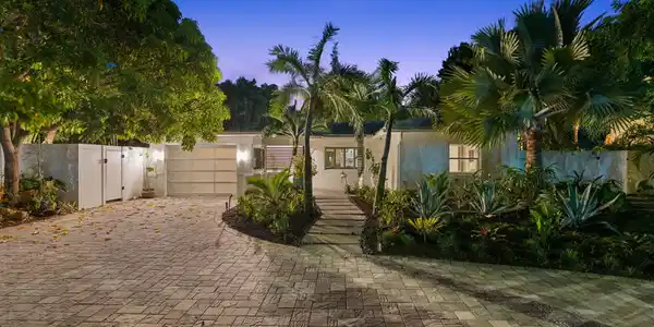 Image 2: 74-web-or-mls-1500 Middle River Dr, Fort