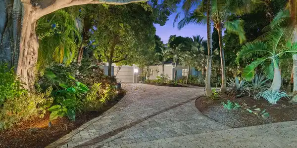 Image 4: 75-web-or-mls-1500 Middle River Dr, Fort
