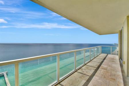 16699 Collins Ave