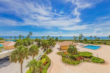 300 Ocean Trail Way