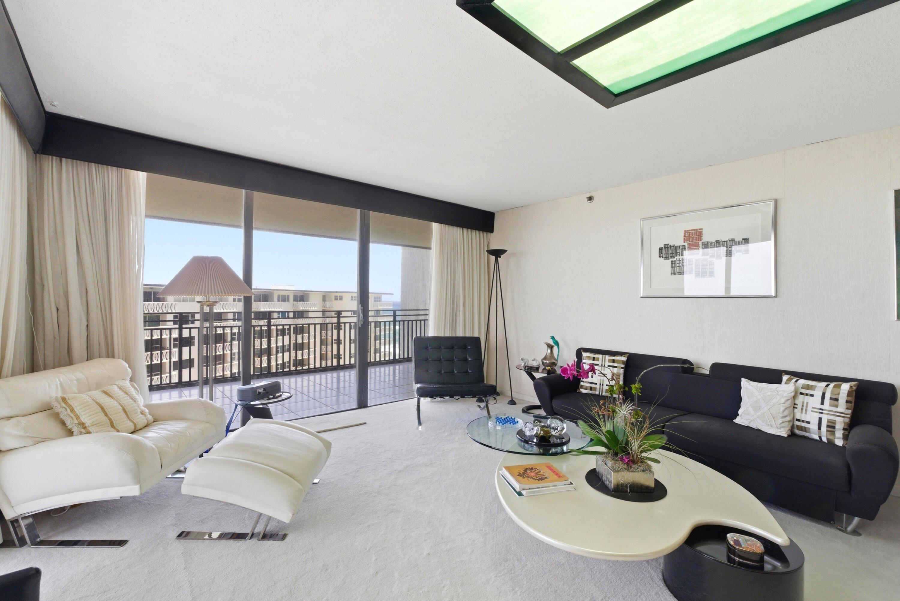 Image 1: Living room