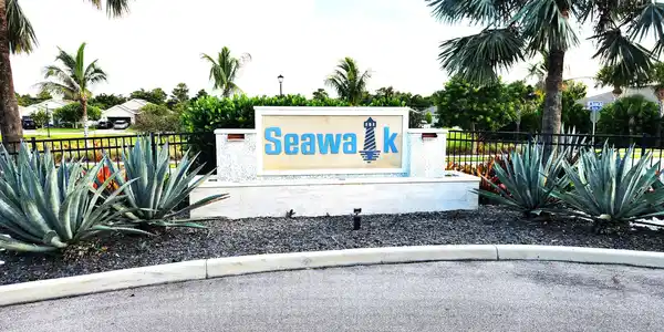 Image 4: Seawalk 1