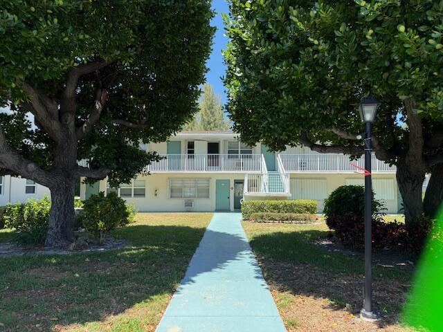Image 3: Walk to building