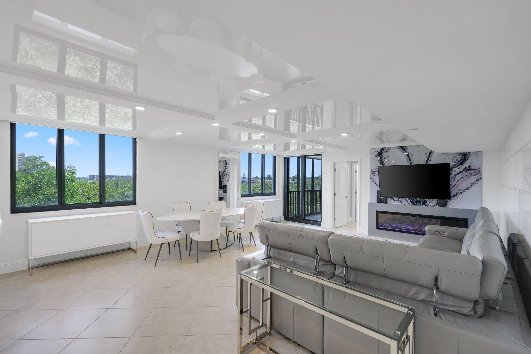 Image 3: 3420 South Ocean Boulevard - 24.jpg-SMAL