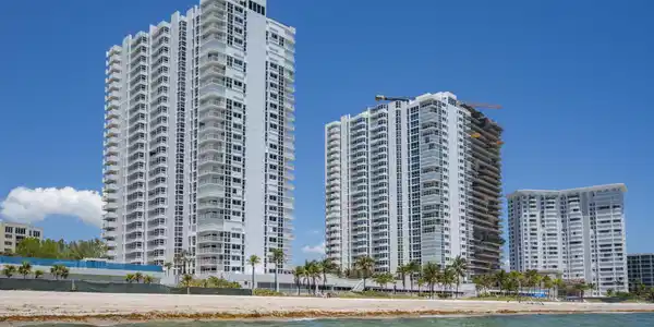 1370 S OCEAN Boulevard