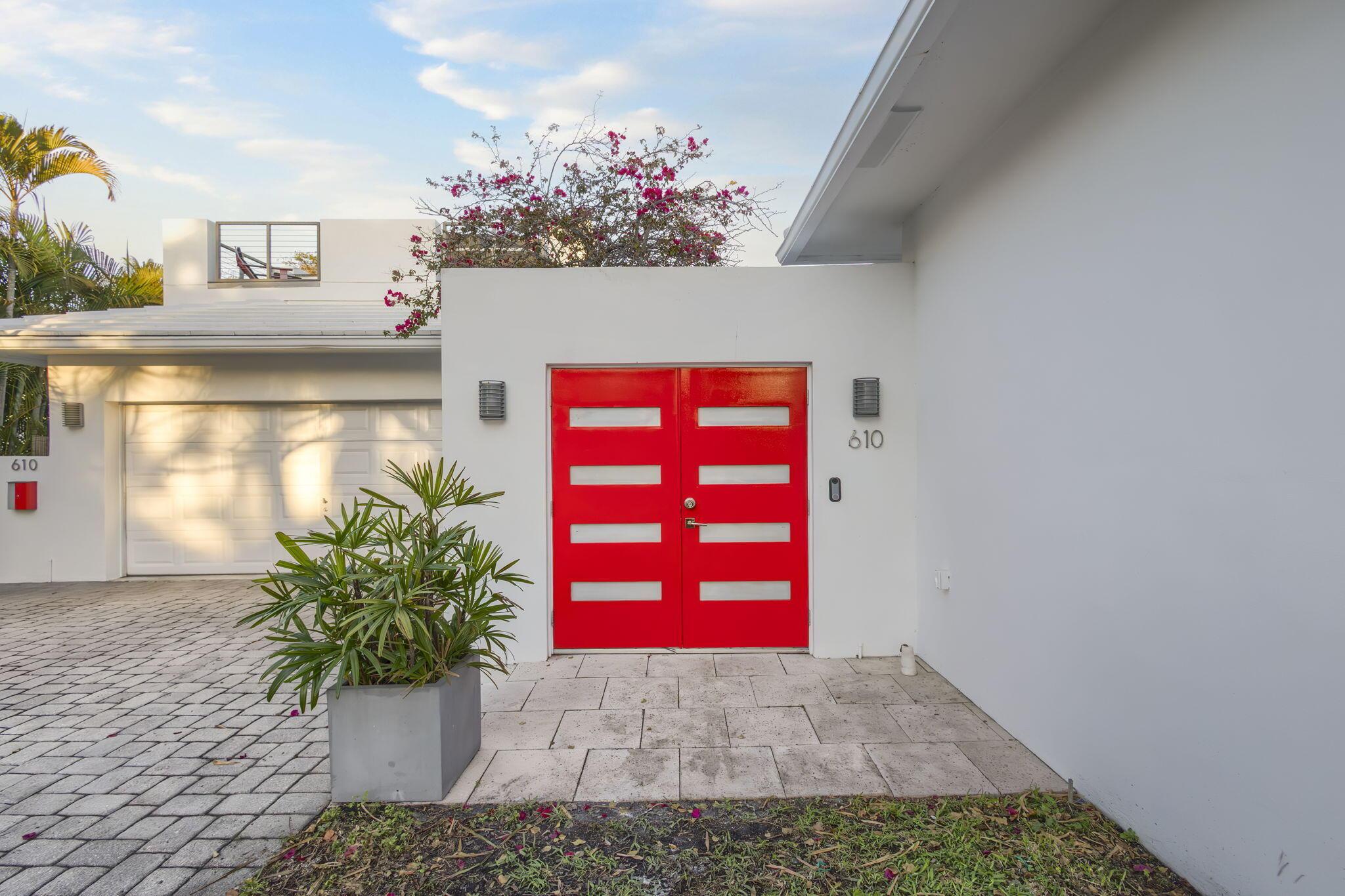 Image 3: 5-web-or-mls-5D1A4559-HDR(5)