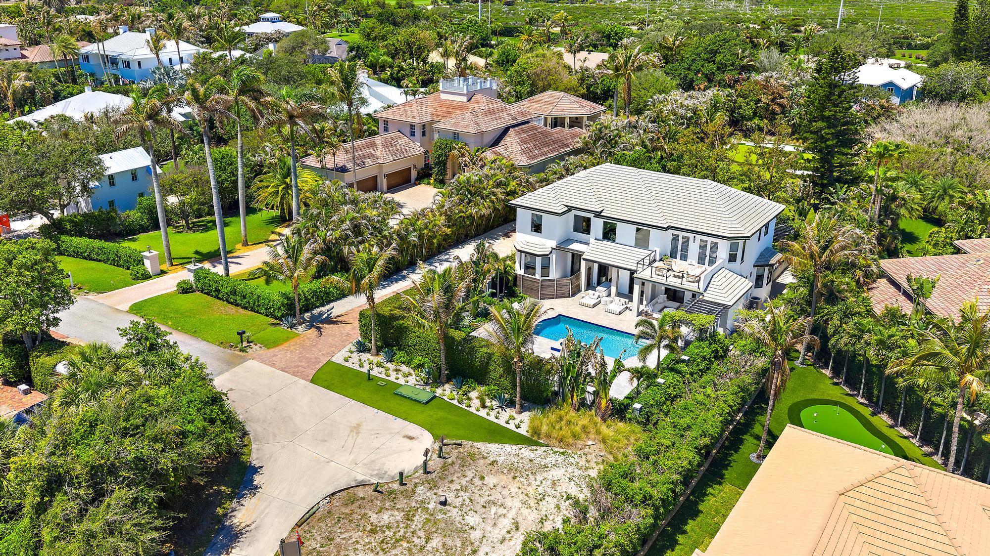 Image 3: 17296 SE Conch Bar Ave-65