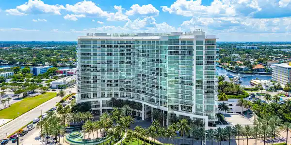 1 N OCEAN Boulevard