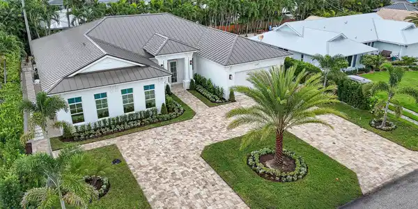 3367 Cove Road