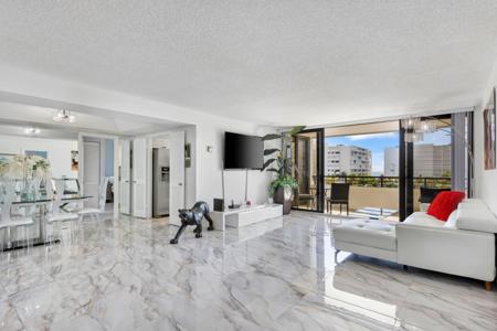 3589 S Ocean Boulevard