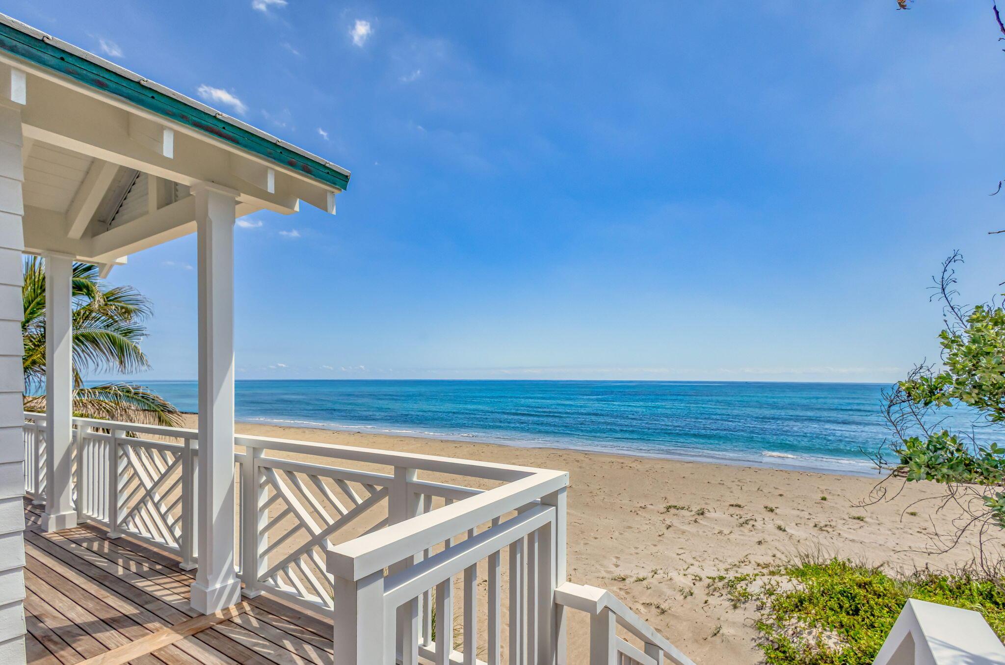 Image 4: Cabana Patio