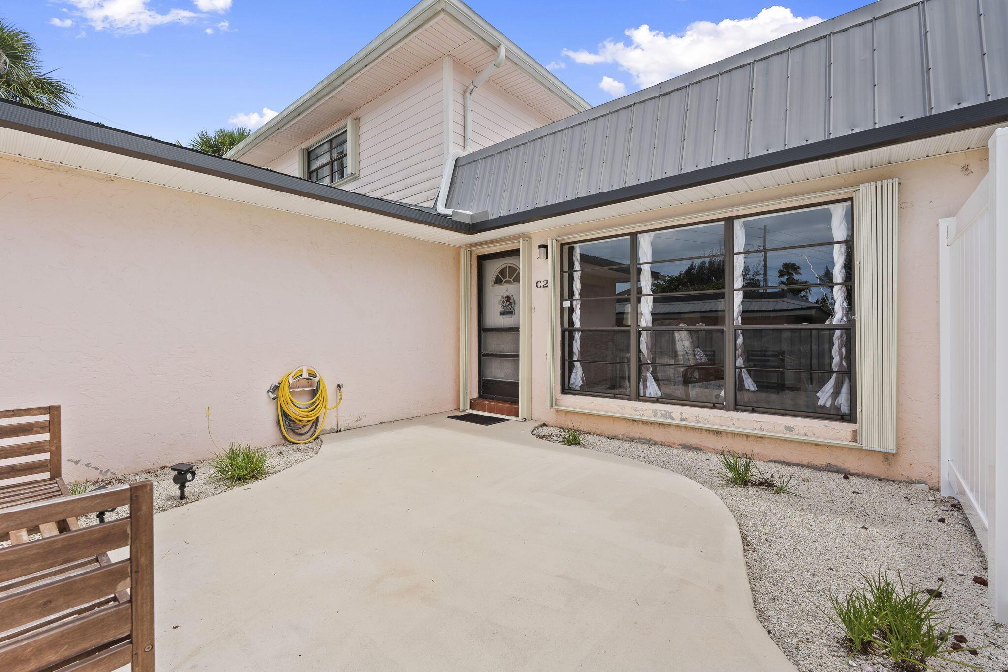 Image 2: 20-web-or-mls-DSC00576