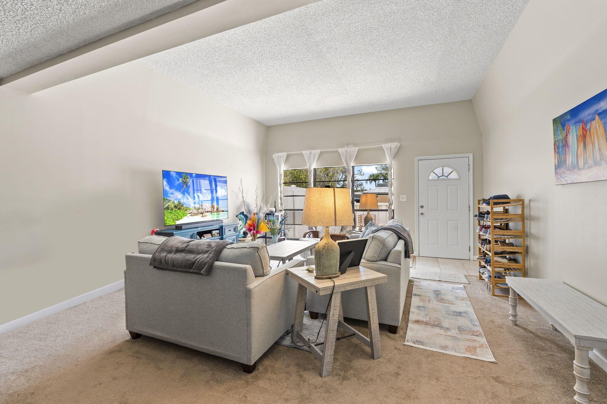 Image 3: 33-web-or-mls-DSC00483