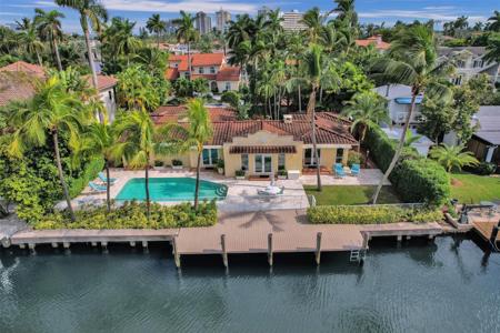 325 Coral Way