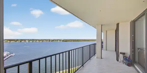 Image 3: 4-web-or-mls-5D1A7596