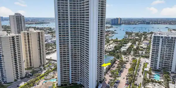 Image 3: 3000 N Ocean Drive, Singer Island