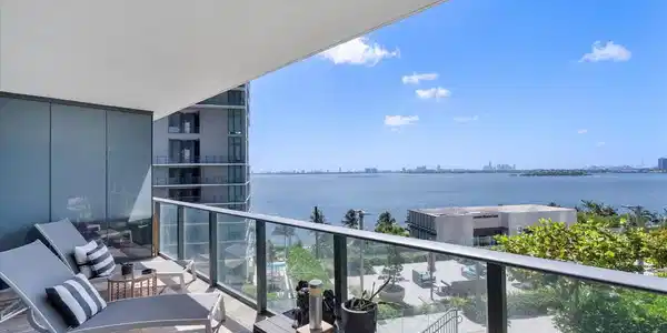 650 NE 32nd Street