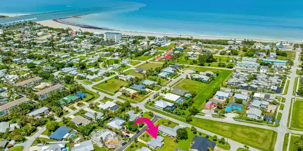 Image 2: DJI_0514_V1