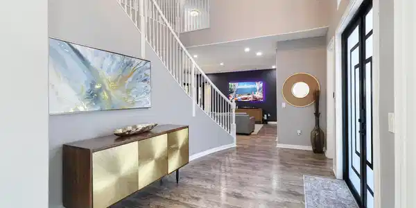 Image 3: living room