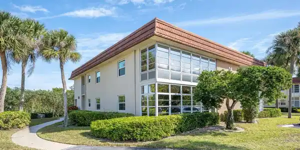 28 Vista Gardens Trail