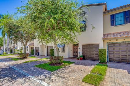 615 Via Villagio