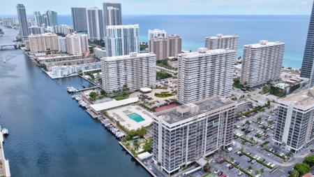 1985 S Ocean Drive