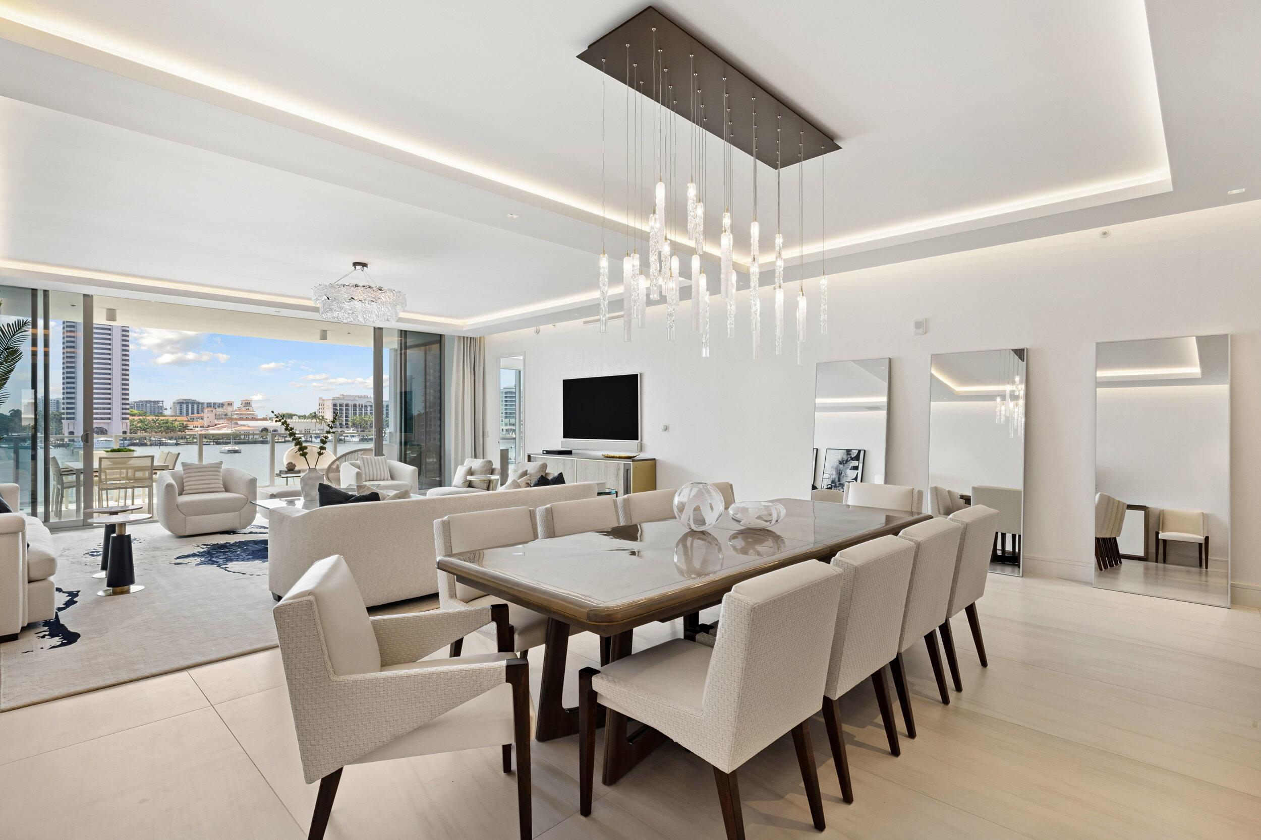 Image 4: Dining