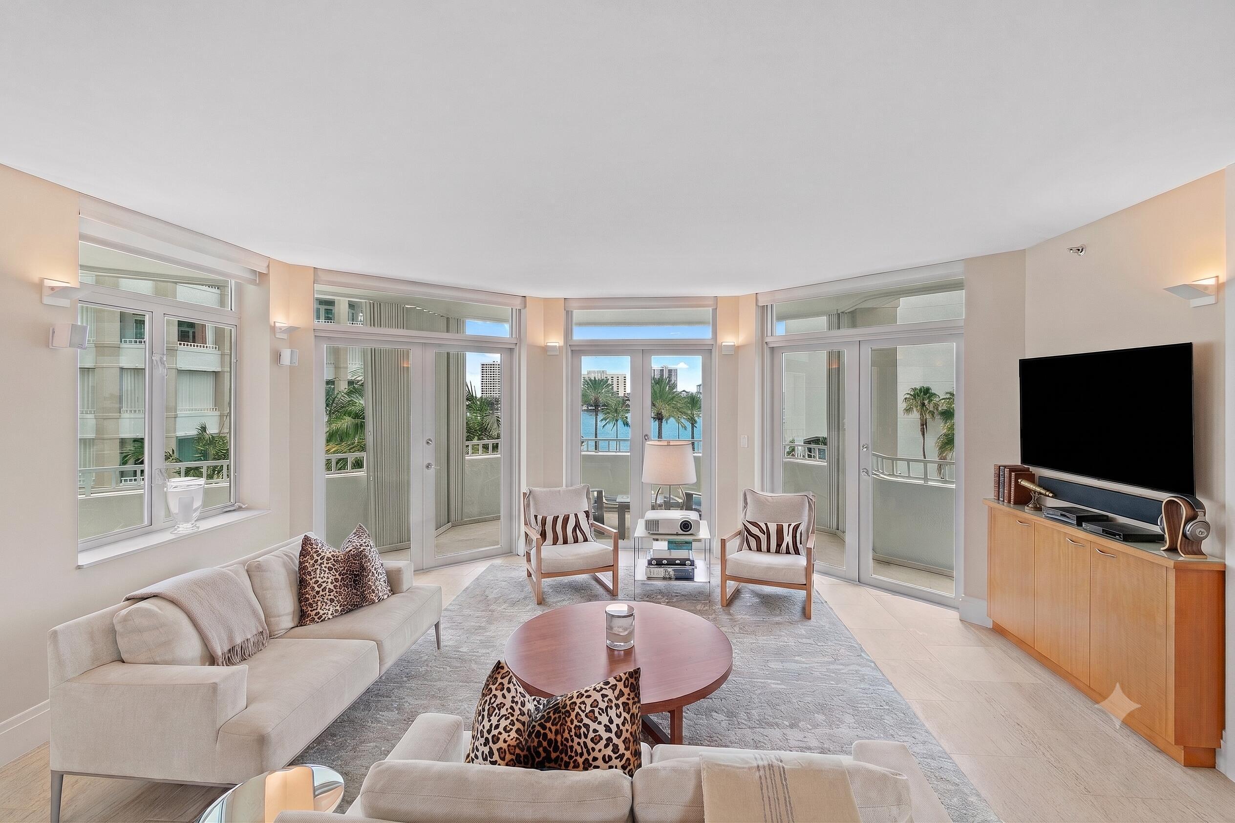 Image 2: 011-300Southeast5thAvenue-4140-BocaRaton