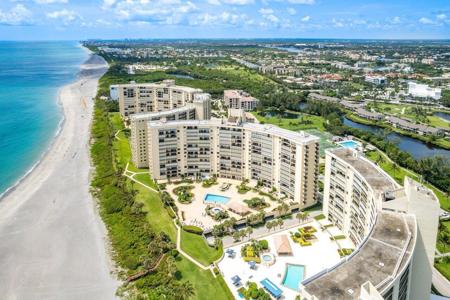 300 Ocean Trail Way