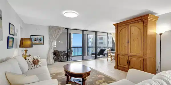 Image 3: 4-web-or-mls-5D1A8132