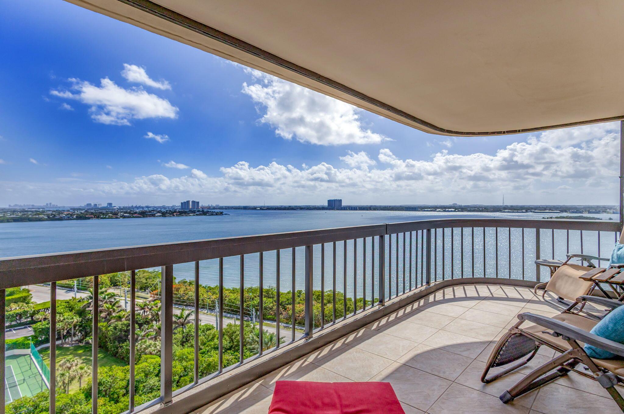 Image 4: 38-web-or-mls-5D1A8007_HDR