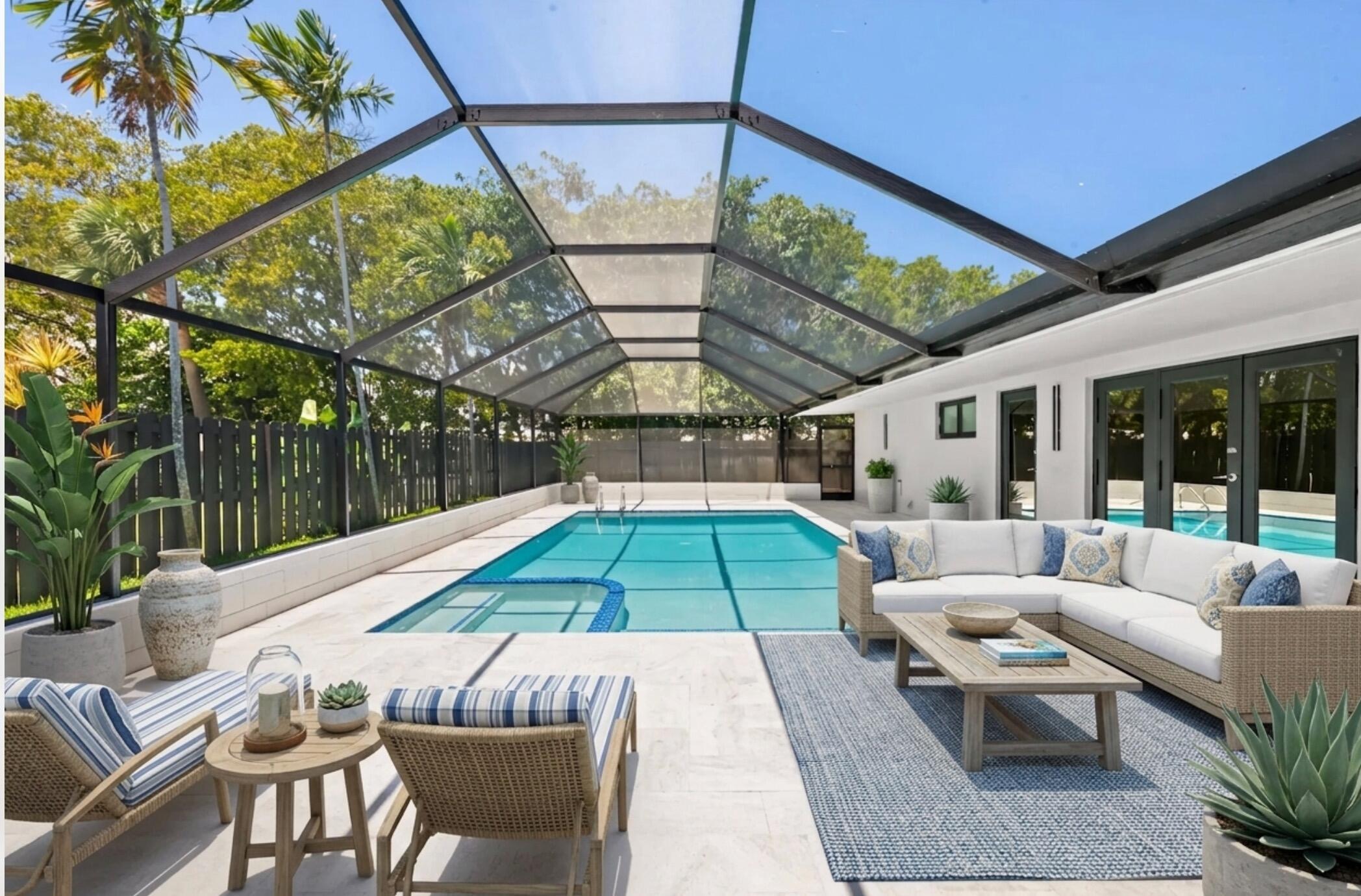 Image 4: Pool Patio Staged