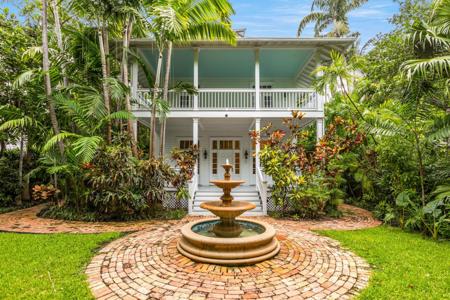328 Whitehead Street