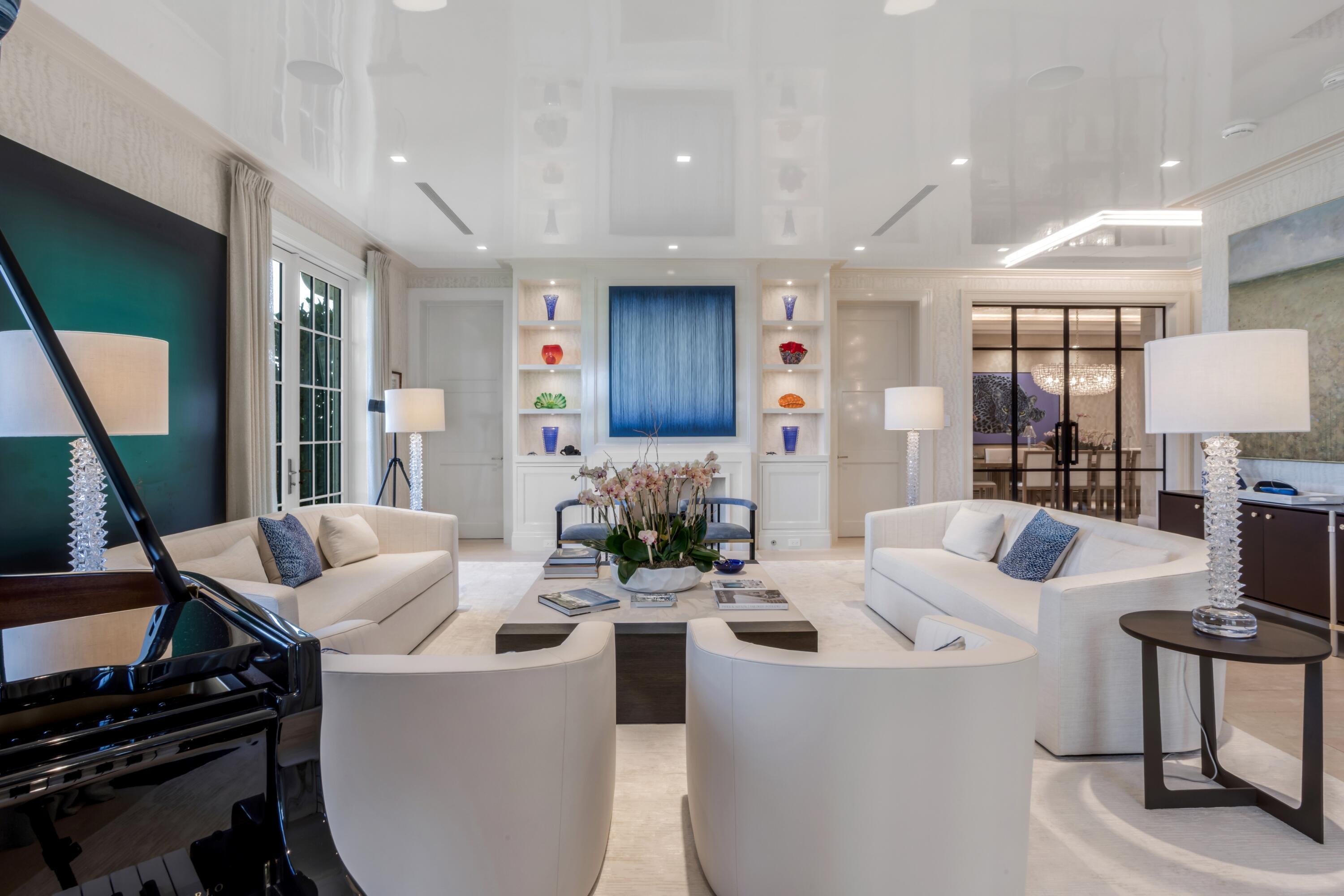 Image 4: mls_LIVING_STRAIGHT_2_EB
