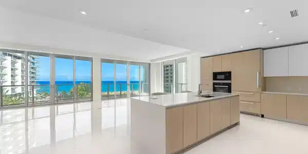 Image 3: 001-3100NorthOceanDrive-RivieraBeach-FL-