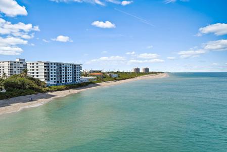 900 Ocean Drive